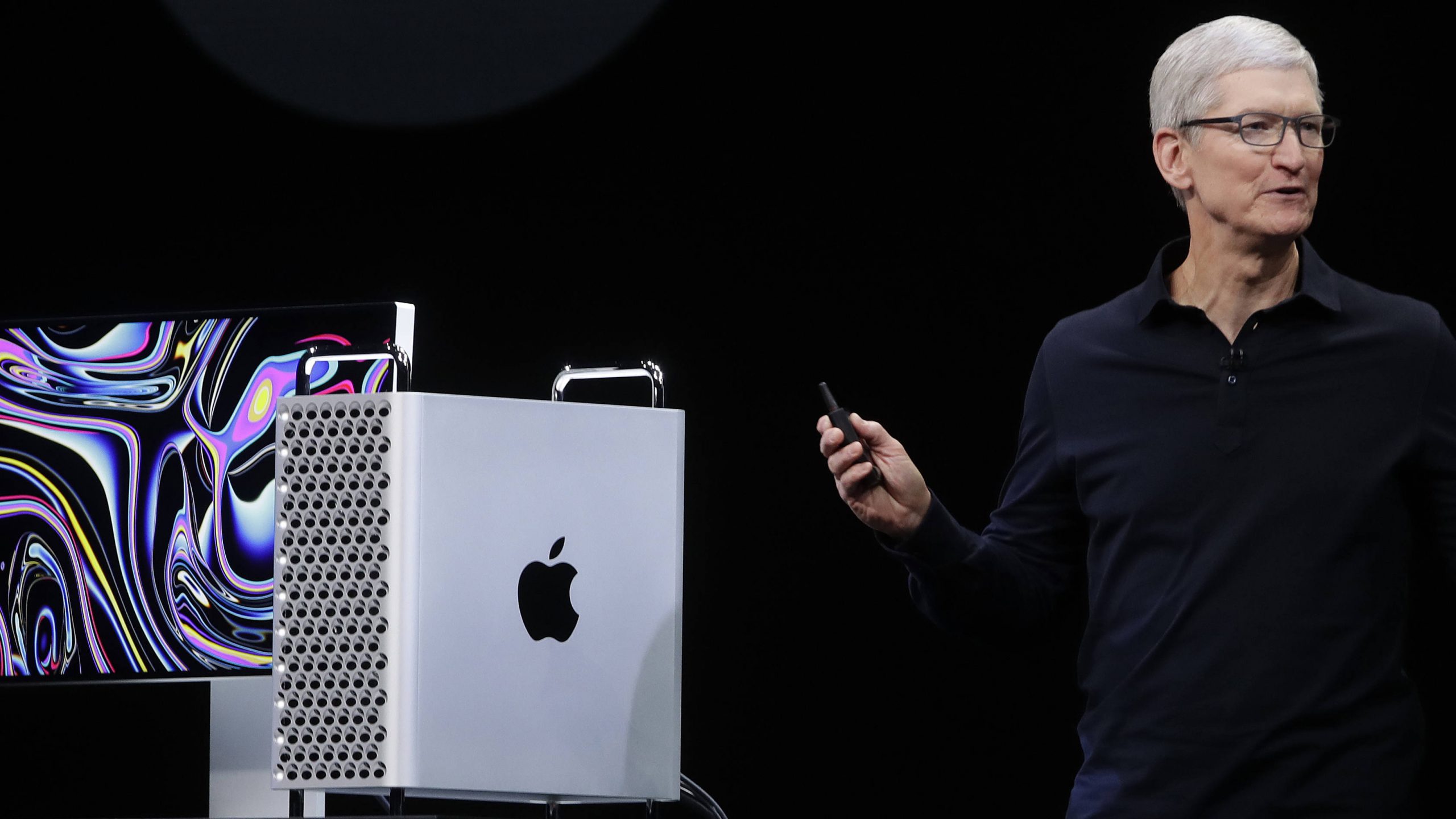 Tim_Cook__Mac_Pro__screen.jpg